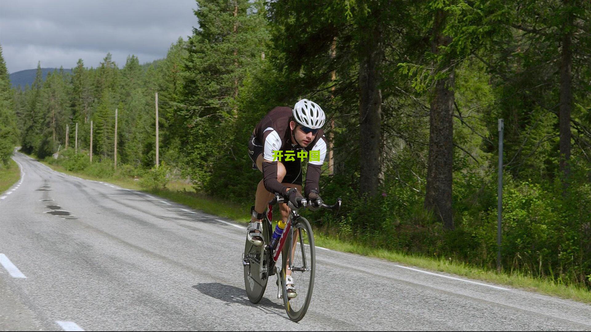 球袜风波引发法甲赛场罕见插曲 雷恩0-4惨败洛里昂背后藏细节魔鬼