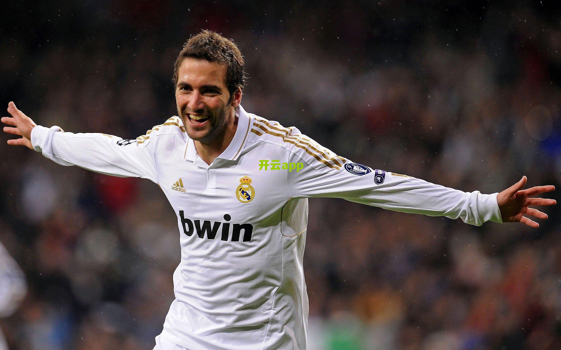 吉诺比利，用一到两个月思考未来 不会仓促决定