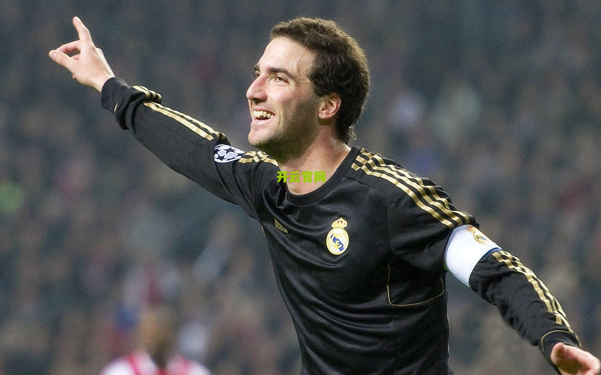 多特蒙德防线警报频传，比利亚雷亚尔强势冲击彰显欧冠黑马本色